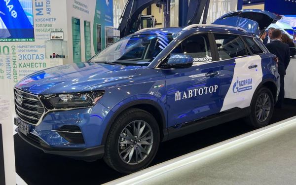 АВТОТОР представил новые модификации экологичных автомобилей