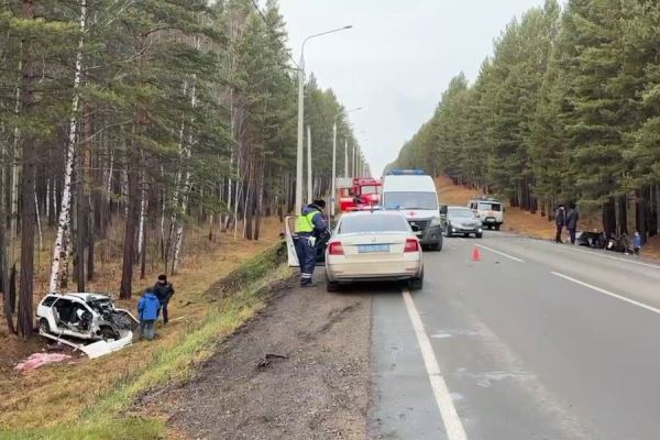 Под Иркутском видеорегистратор запечатлел момент тарана двух автомобилей